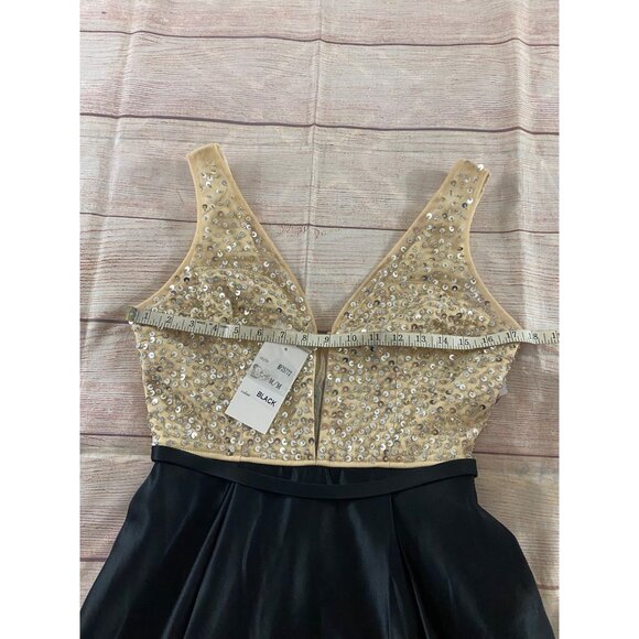 NWT Maniju Women's Black Sequin Formal Gown - Medium - Picture 9 of 15